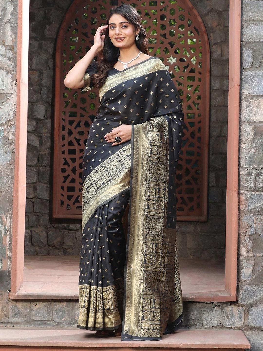 

Mitera Woven Design Zari Silk Blend Banarasi Saree, Black