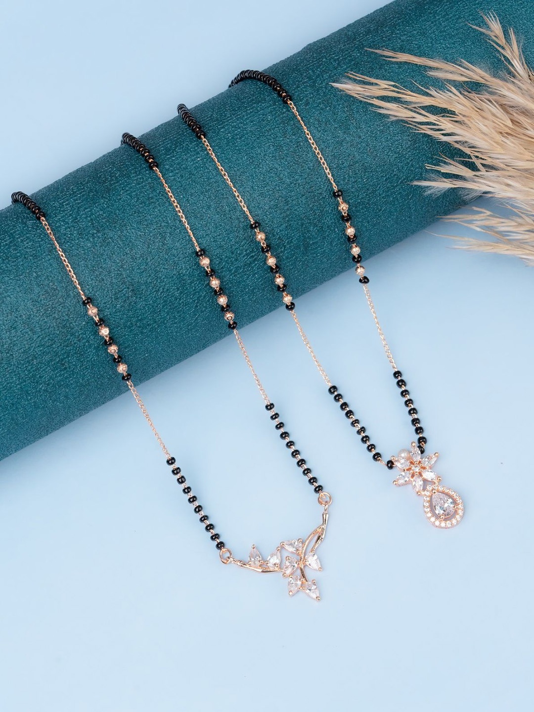 

Zeraki Jewels Rose Gold-Plated Artificial Stones and Beads Mangalsutra