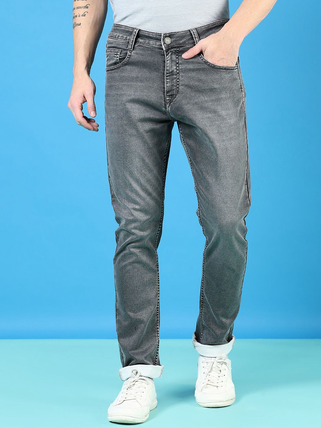 

V-Mart Men Light Fade Jeans, Grey
