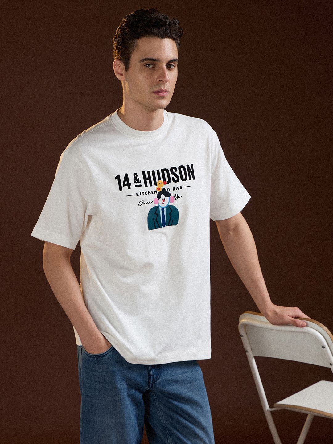 

THE BEAR HOUSE Men Printed Drop-Shoulder Sleeves T-shirt, White