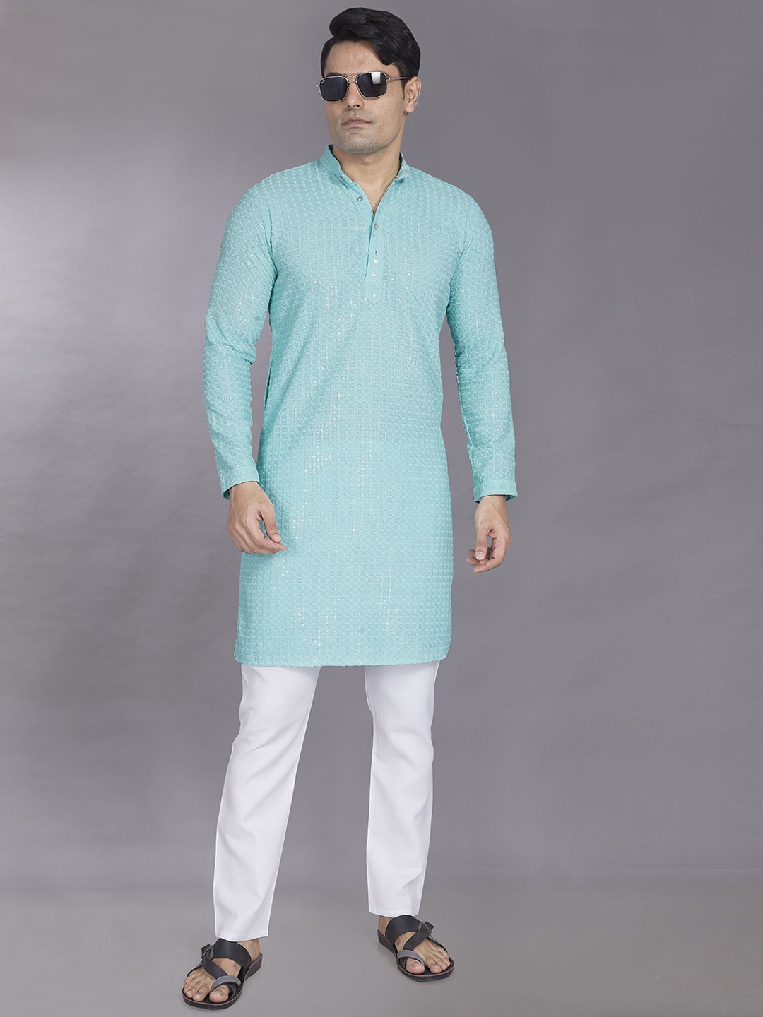 

DIVISIVE Men Embroidered Regular Sequinned Kurta with Pyjamas, Sea green