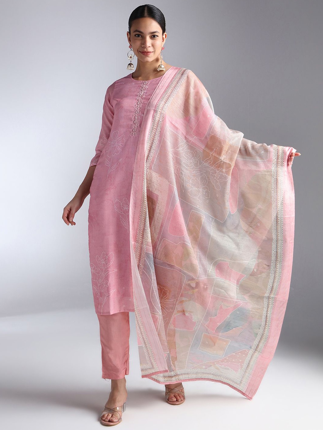 

House Of Dharaa Women Floral Printed Regular Thread Work Kurta with Trousers & With Dupatta, Pink