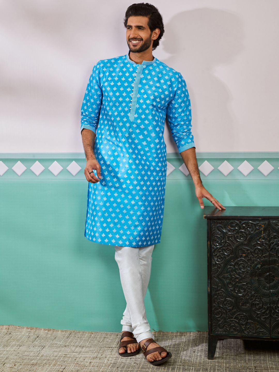 

VASTRAMAY Men Ethnic Motifs Printed Regular Kurta with Pyjamas, Blue