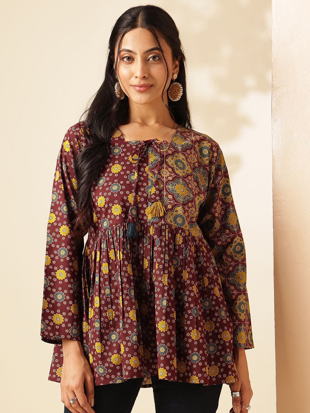 

Vbuyz Square Neck Printed Tunic, Maroon