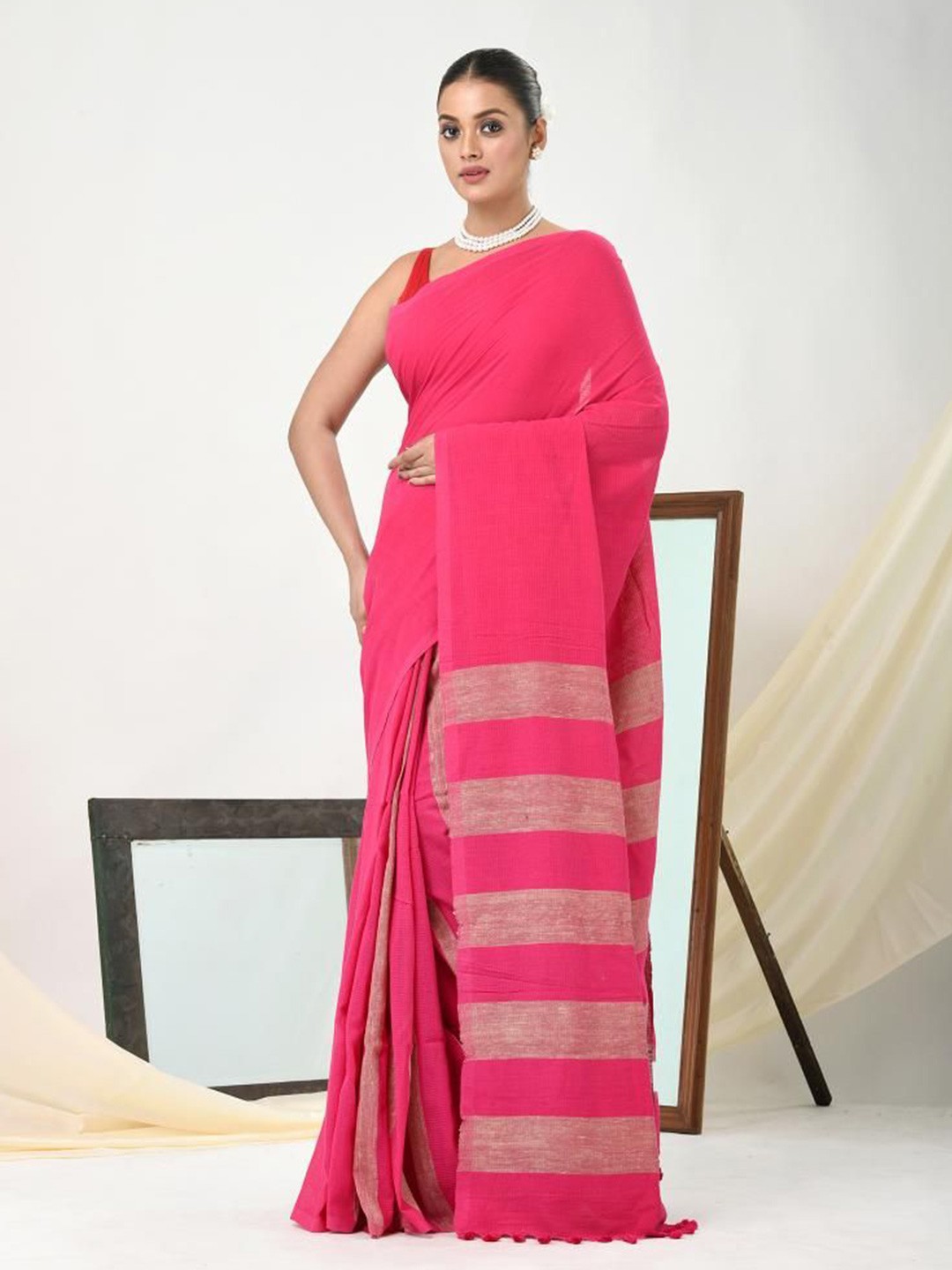 

VIBHAVARI Saree, Pink