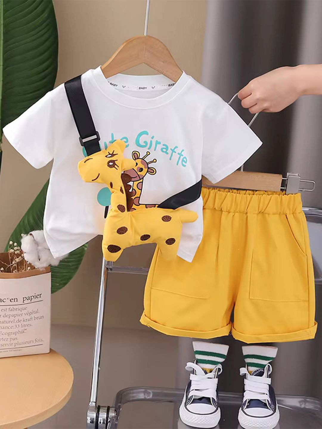 

Bold N Elegant Unisex Kids Printed T-shirt with Shorts, White