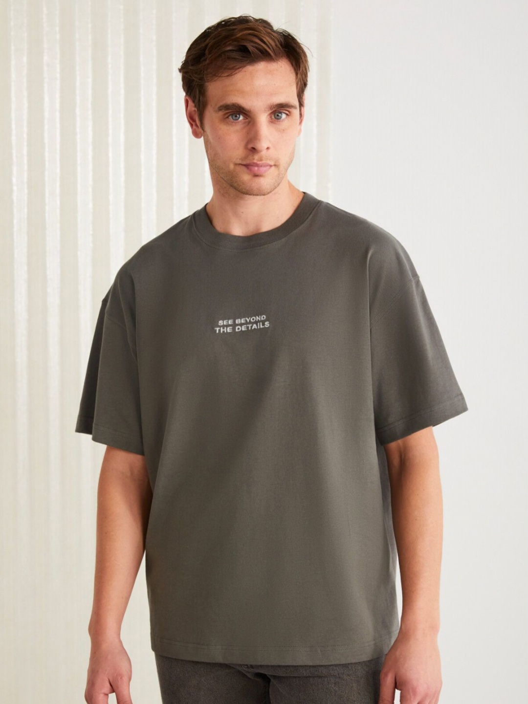 

GRIMELANGE Men Typography T-shirt, Na