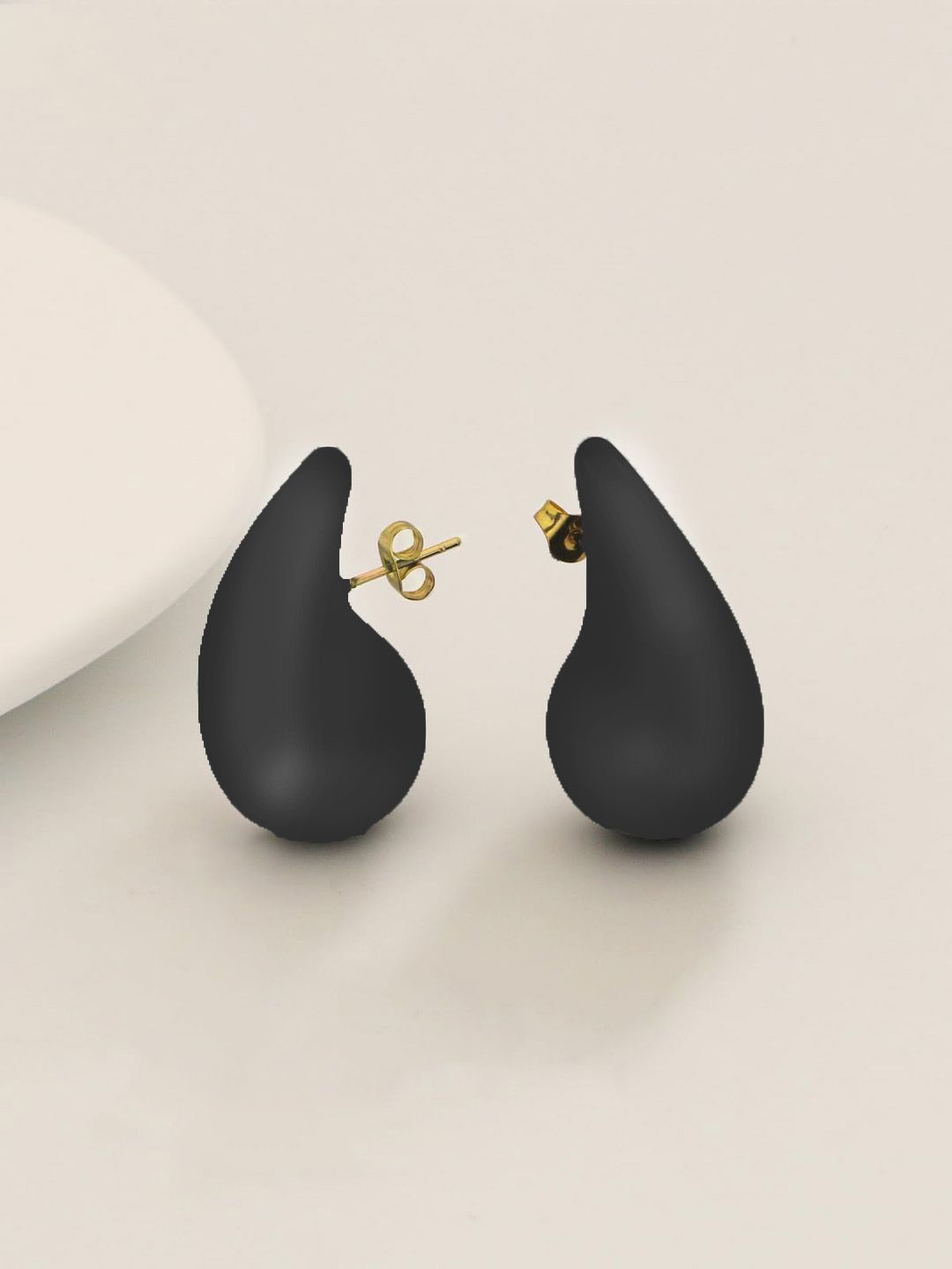 

FIMBUL Teardrop Shaped Drop Earrings, Black