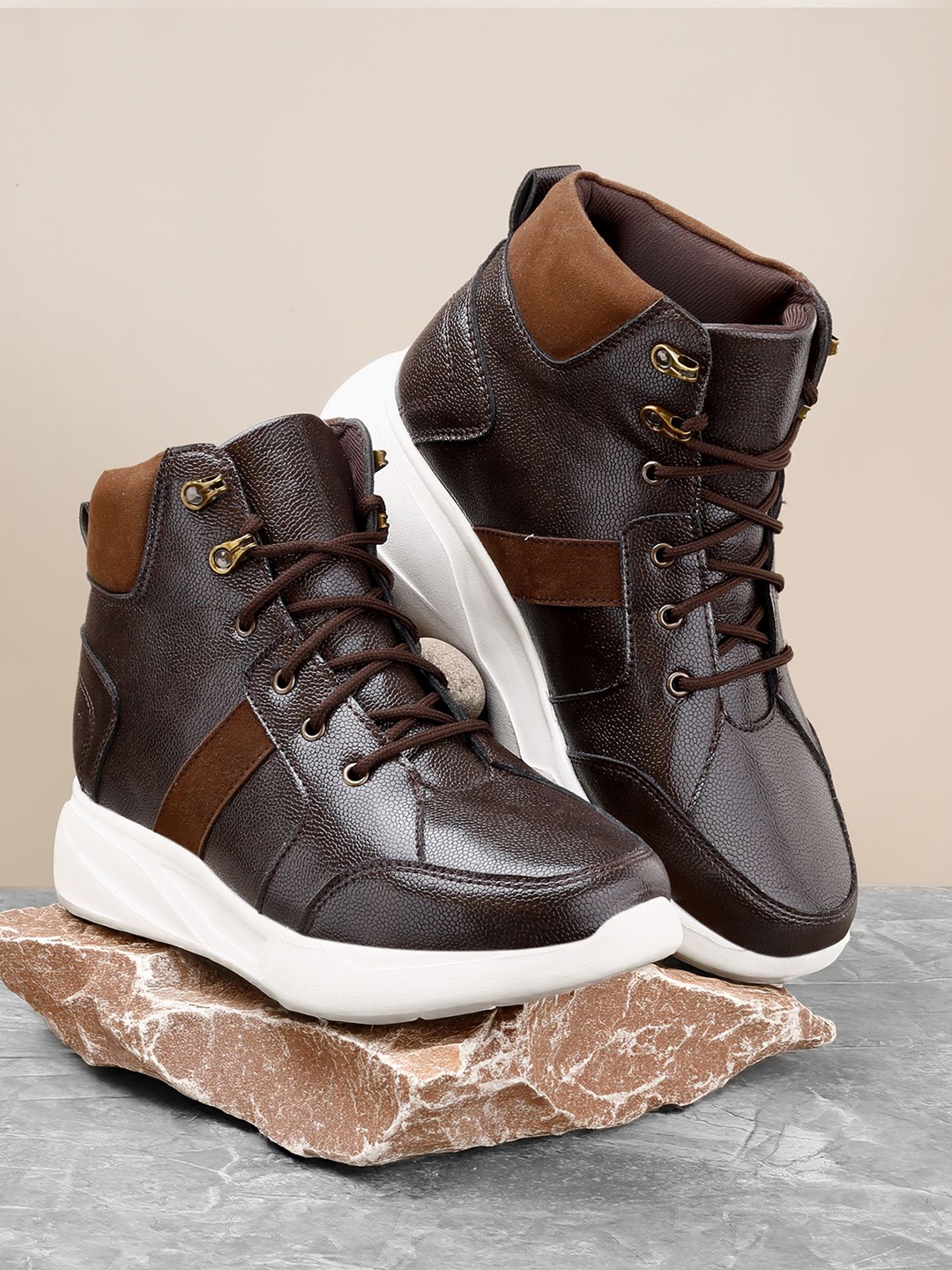 

riffway Men Colourblocked Sneakers, Brown