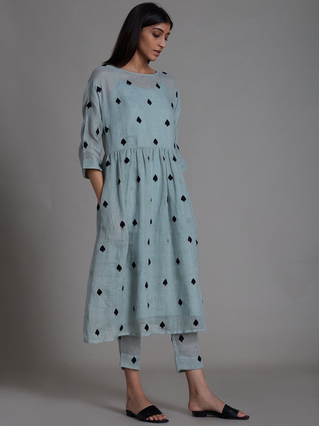 

MATI Women Polka Dot Printed Comfort High-Rise Culottes Trousers, Blue