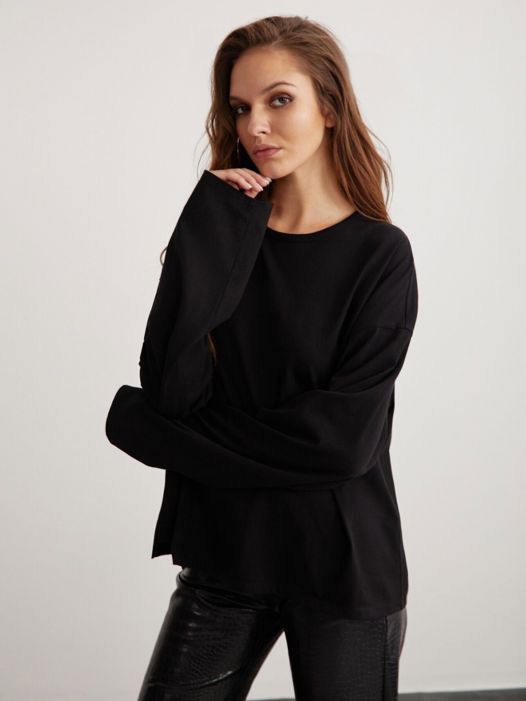 

GRIMELANGE Women Extended Sleeves Pockets T-shirt, Na