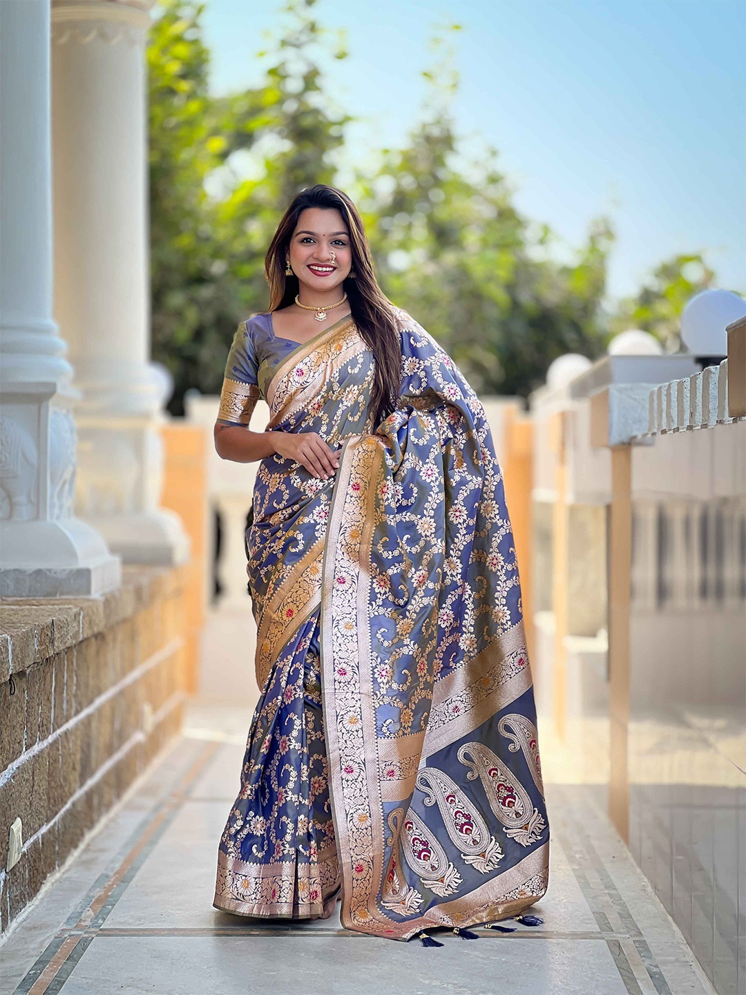 

ZIBLON Woven Design Zari Pure Silk Banarasi Saree, Grey