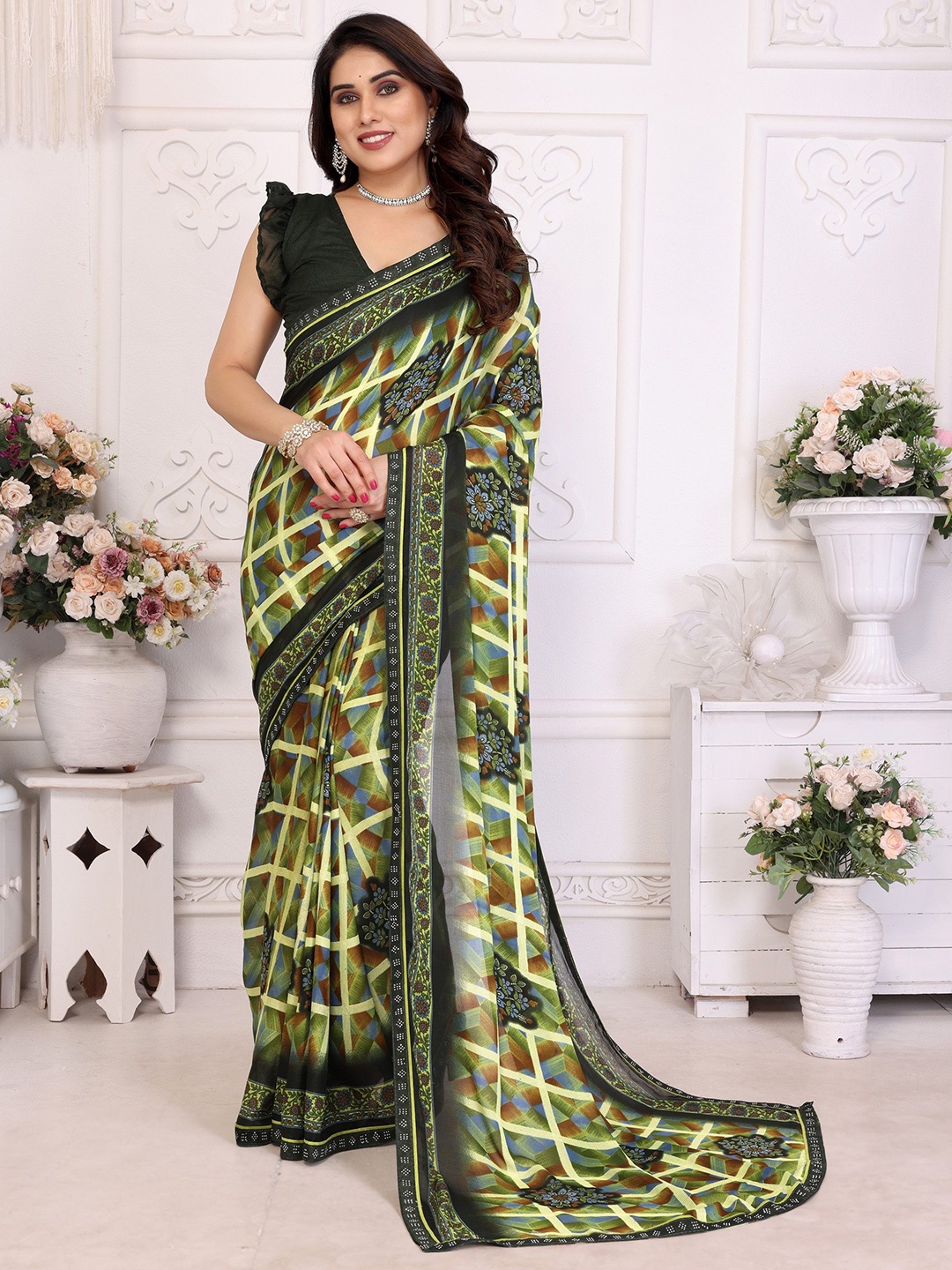 

Moda Rapido Floral Beads and Stones Poly Georgette Saree, Green