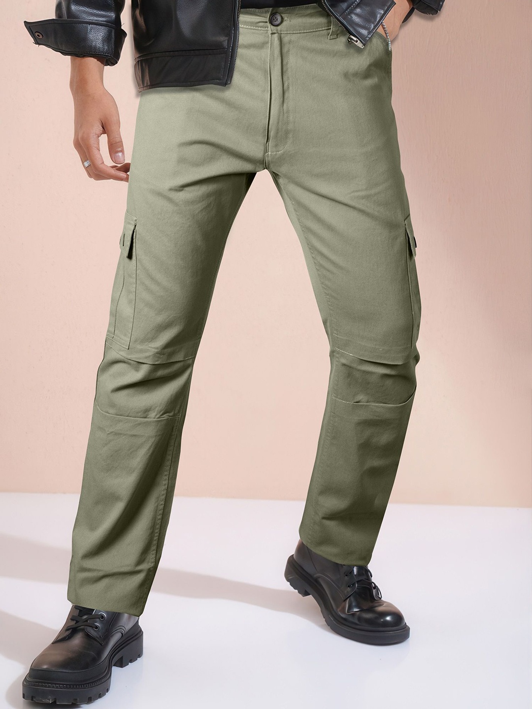 

Jb Just BLACK Men Relaxed Cargos Trousers, Green