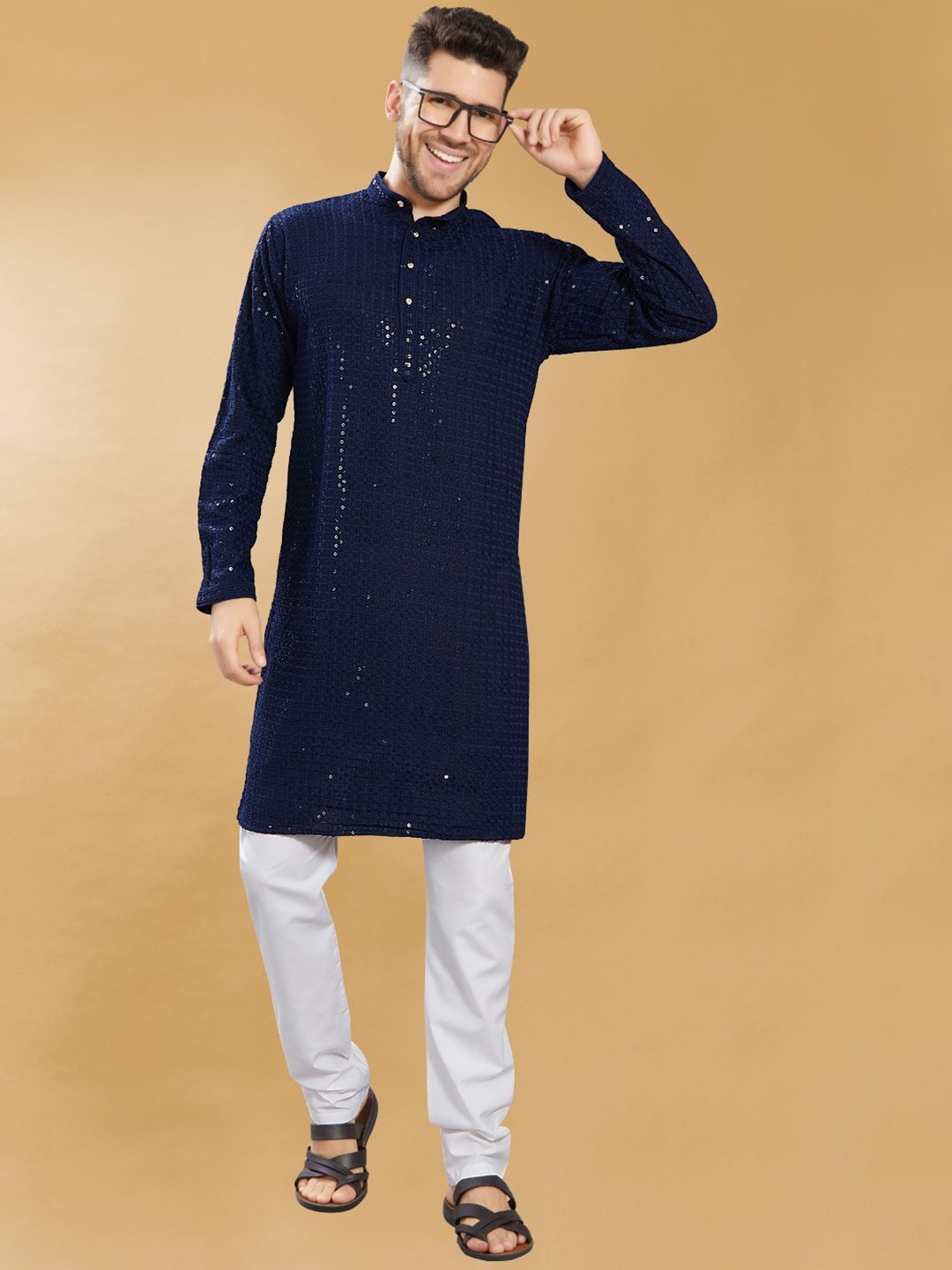 

DIVISIVE Men Embroidered Regular Sequinned Kurta with Pyjamas, Navy blue