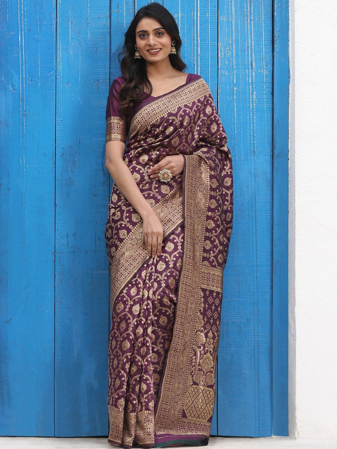

ORUS Woven Design Zari Silk Blend Banarasi Saree, Magenta