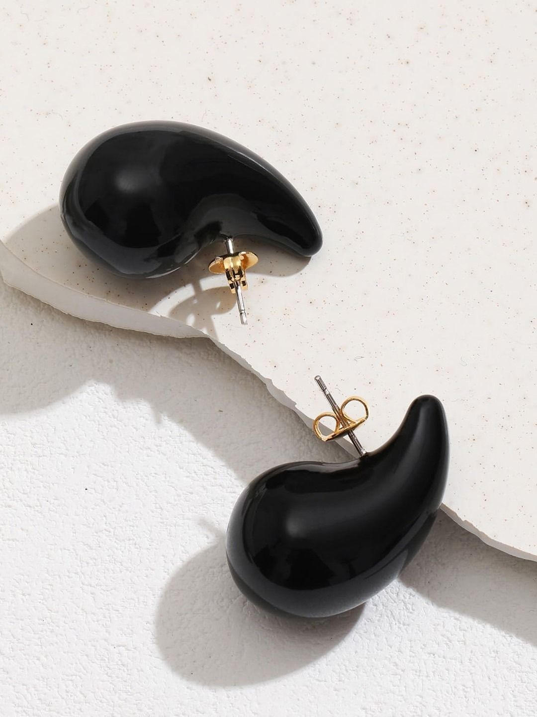 

FIMBUL Teardrop Shaped Drop Earrings, Black
