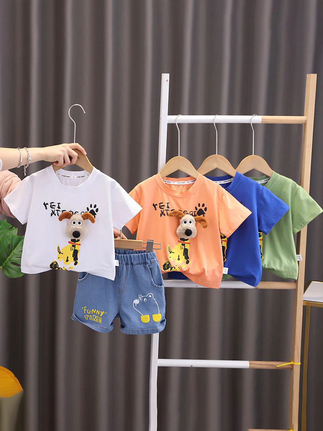 

Bold N Elegant Unisex Kids T-shirt with Shorts, Orange