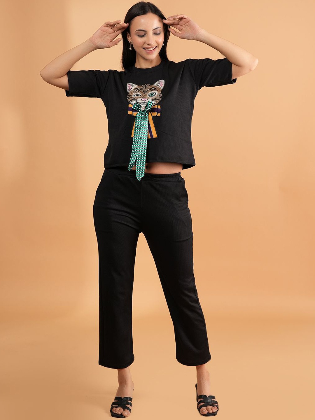 

Dreambe Printed Round Neck T-shirt With Trousers Co-Ords, Black
