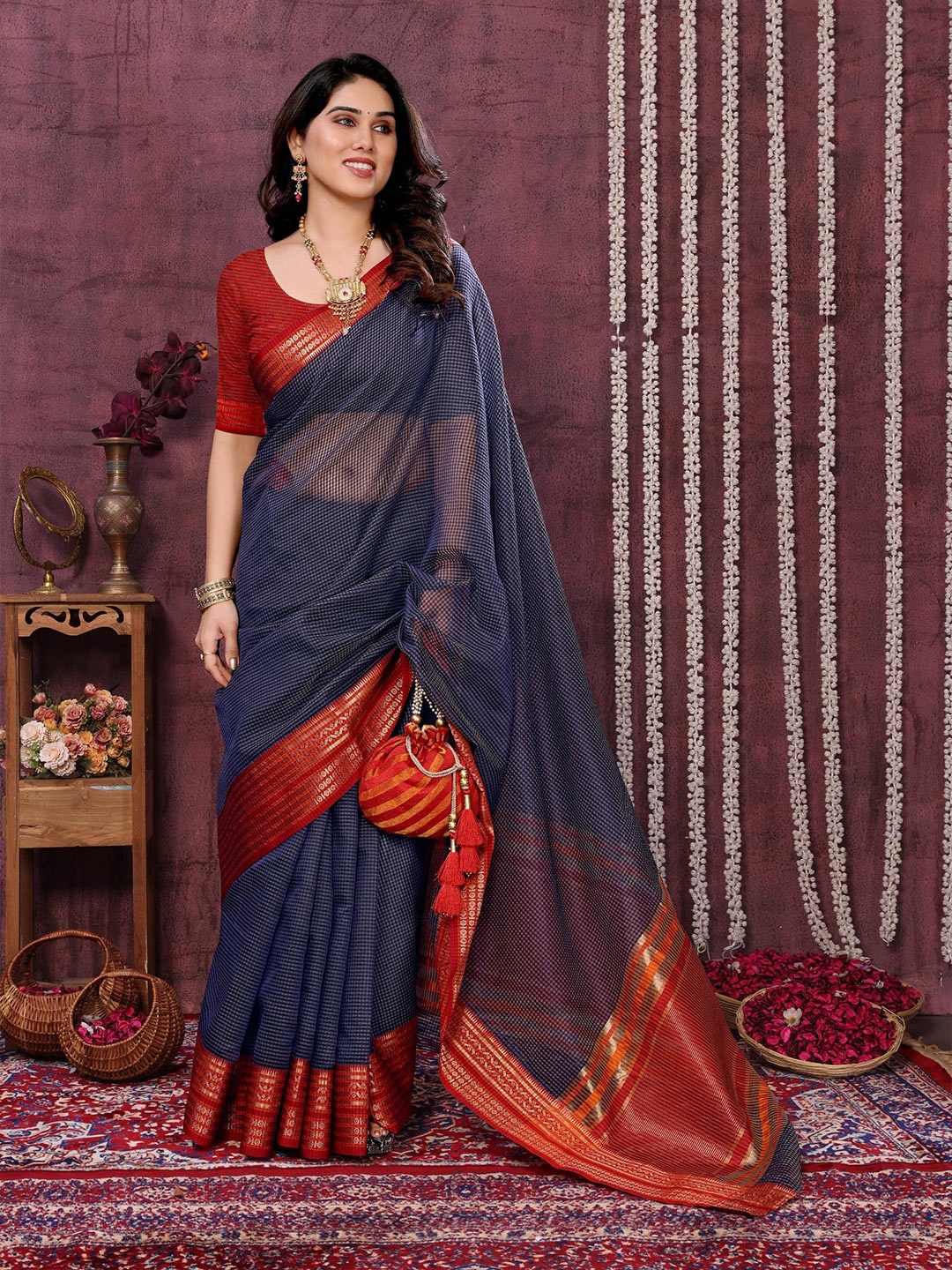 

Moda Rapido Checked Zari Silk Blend Kota Saree, Navy blue