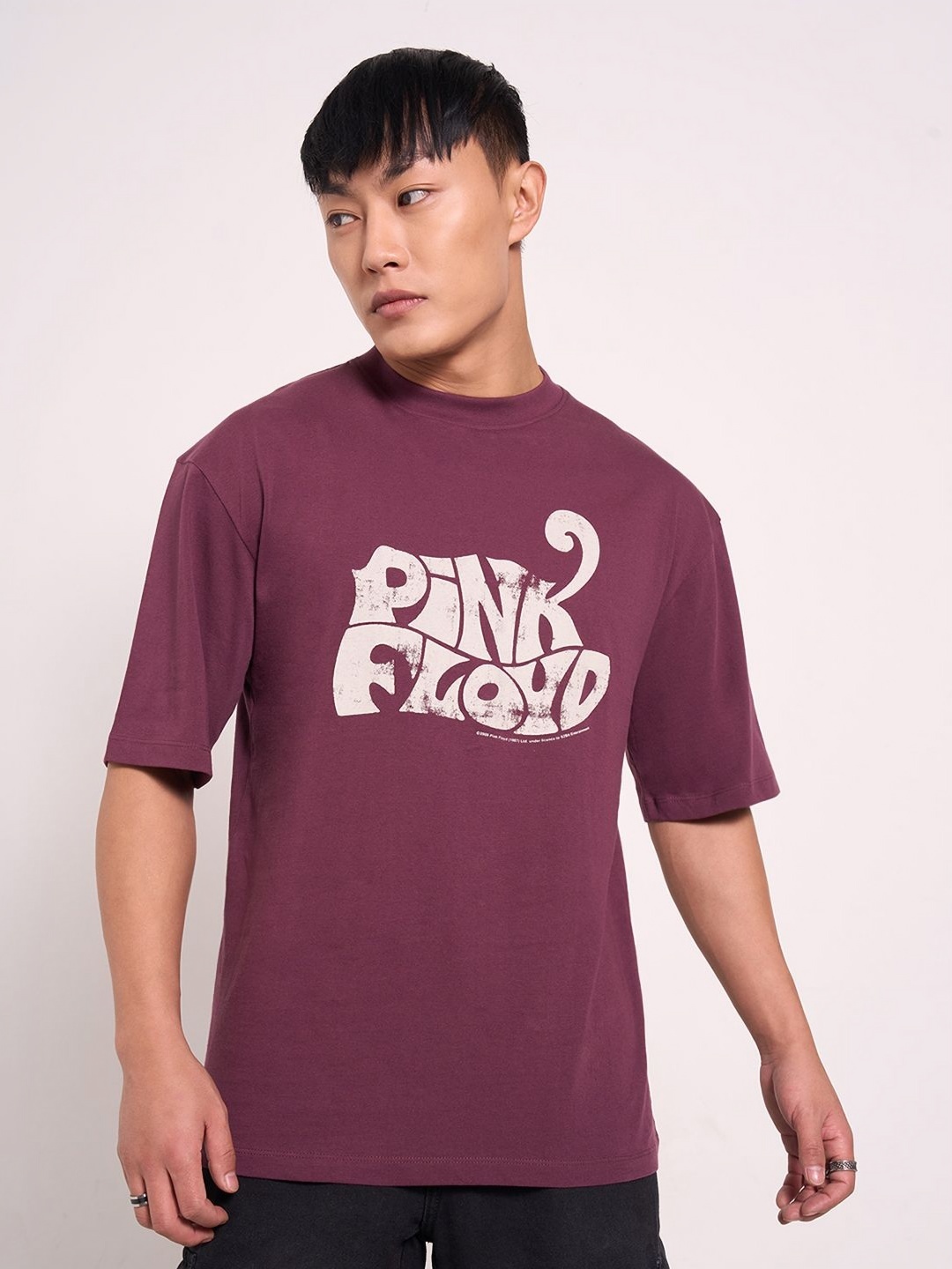 

SF JEANS by Pantaloons Men Typography Applique T-shirt, Maroon