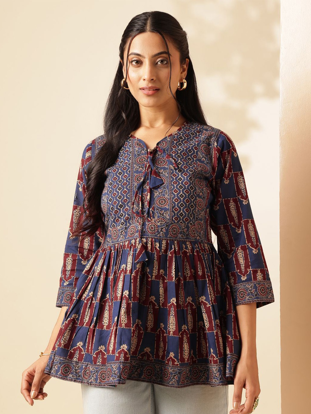 

Vbuyz Sweetheart Neck Printed Tunic, Maroon