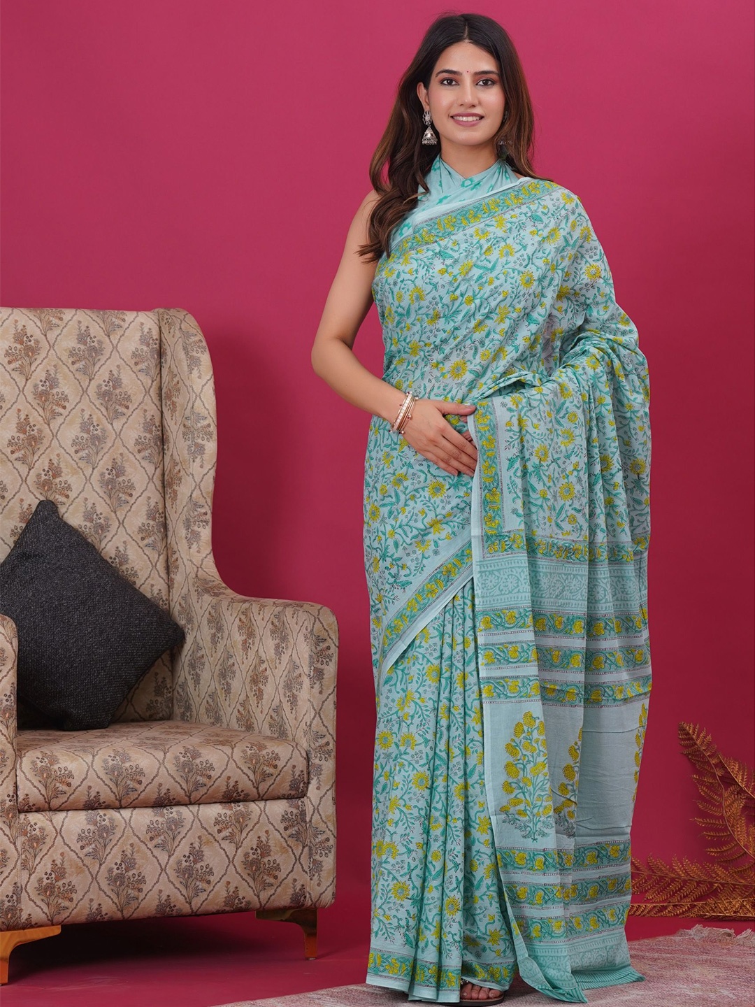 

Vanedik Floral Pure Cotton Block Print Saree, Green