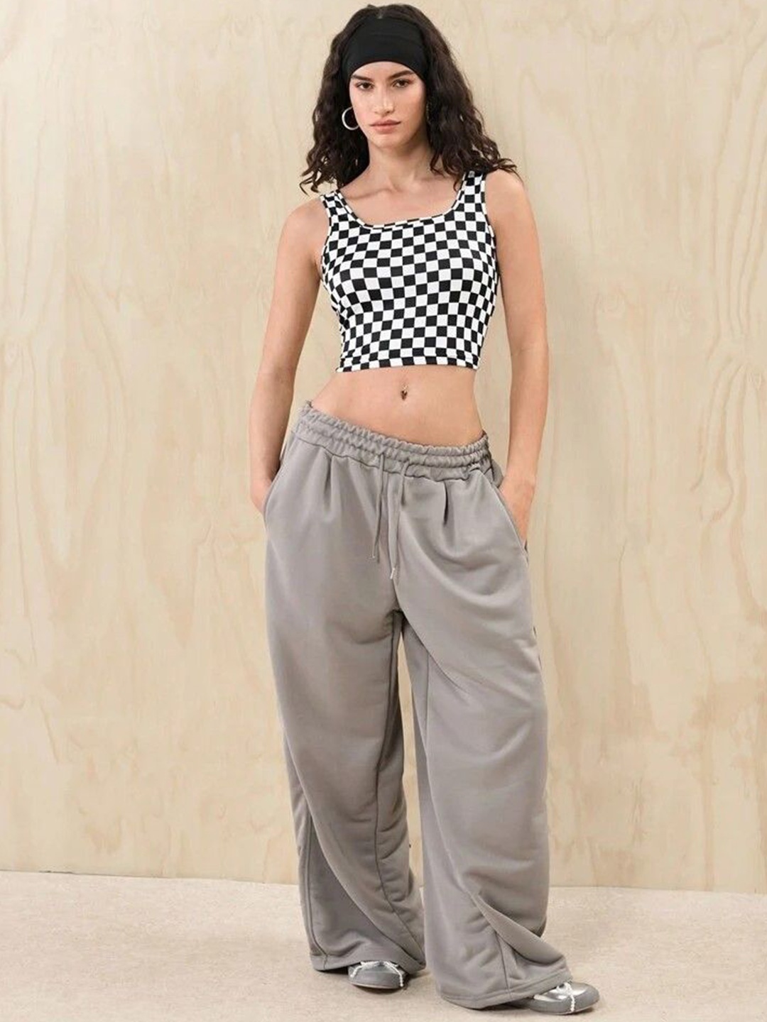 

The Roadster Lifestyle Co Checked Sleeveless Crop Top, White