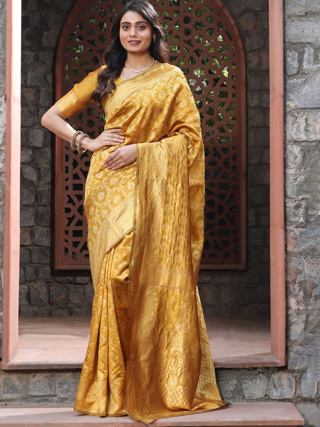

Nimidiya Woven Design Zari Silk Blend Banarasi Saree, Mustard