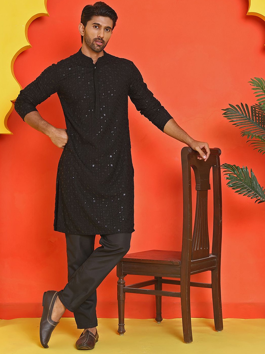 

Jompers Men Embroidered Regular Chikankari Pure Cotton Kurta with Pyjamas, Blue