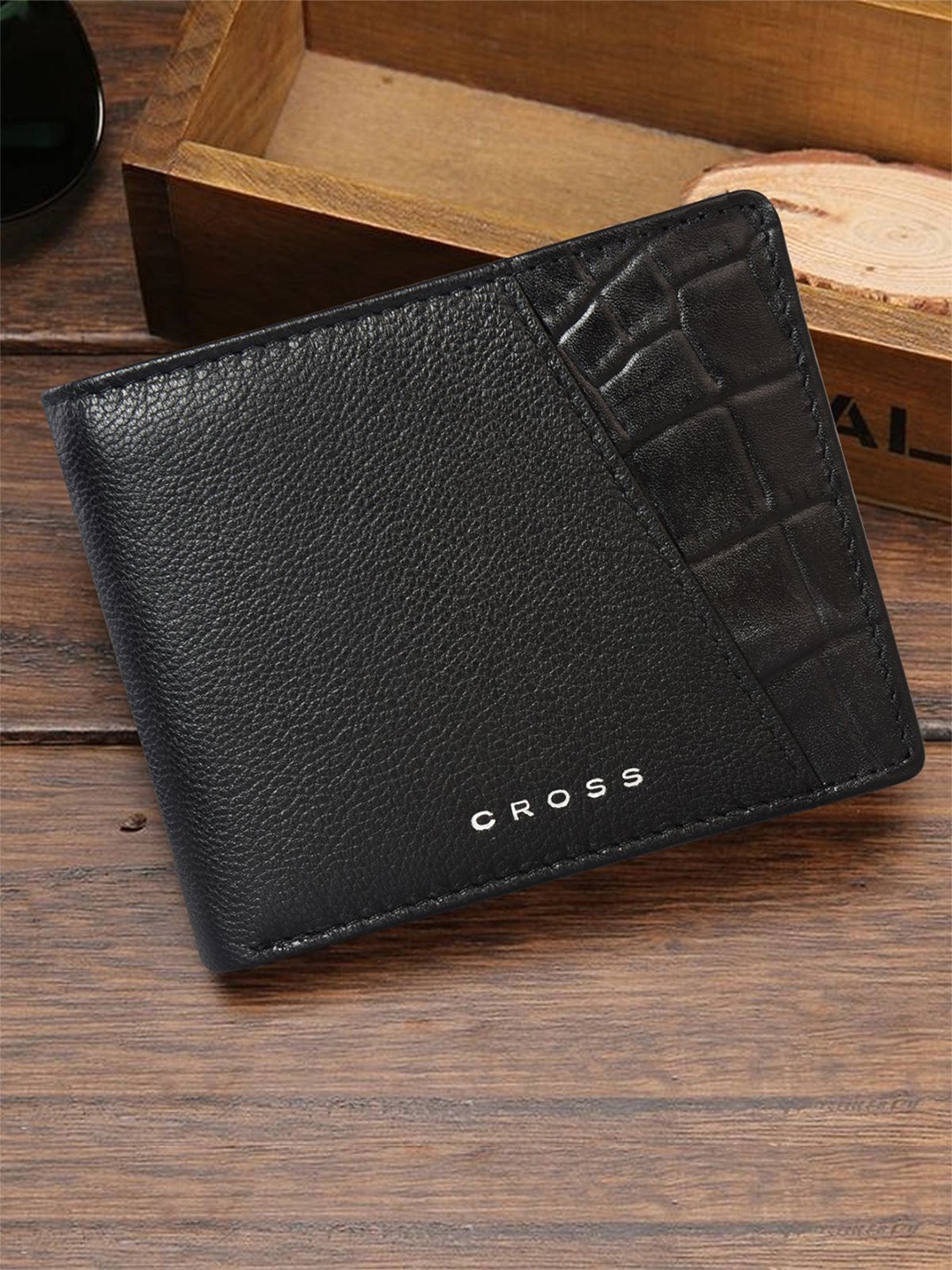

Cross Men Leather Two Fold Wallet, Black