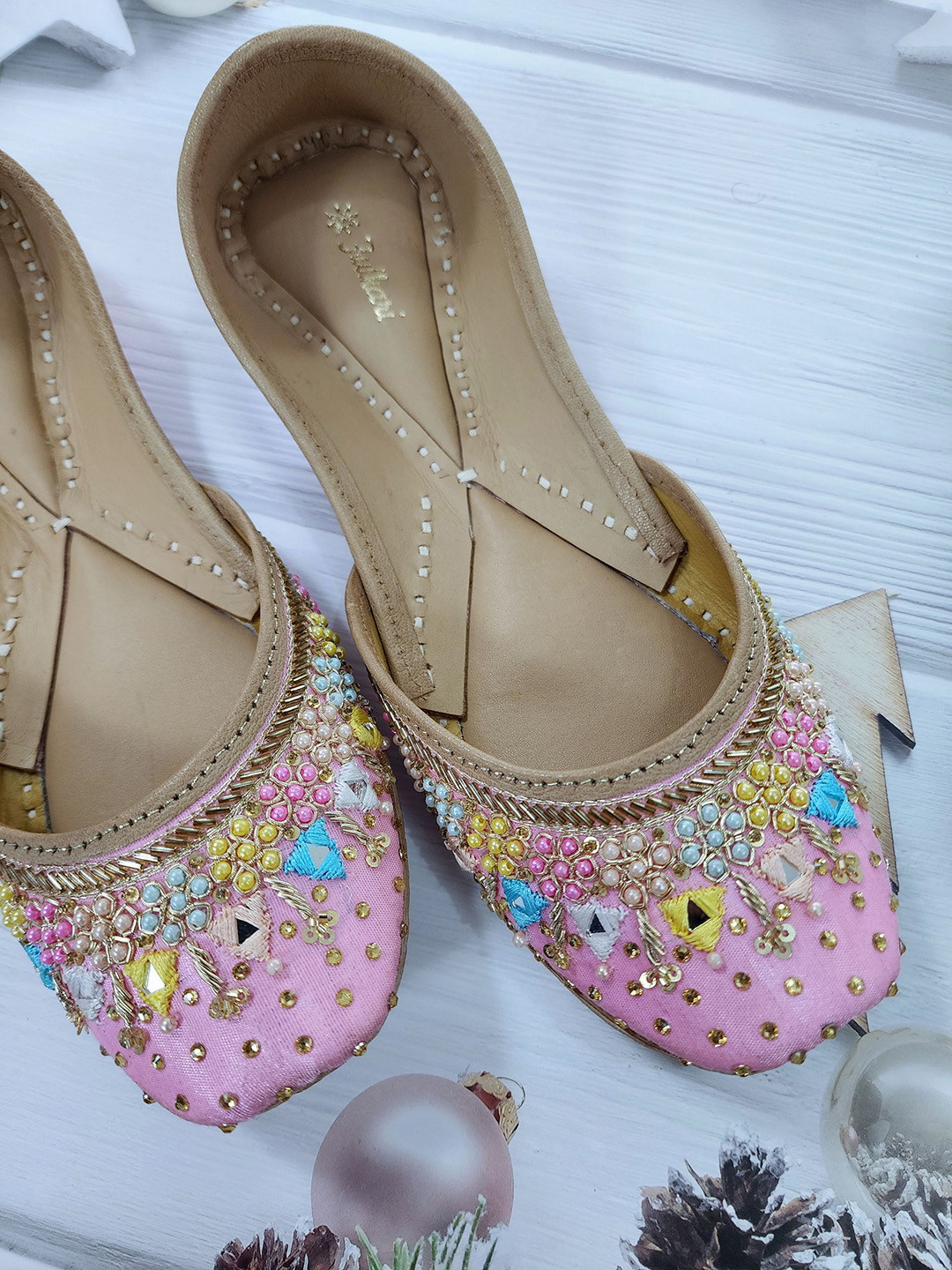 

Fulkari Women Embellished Ethnic Mojaris Flats, Pink