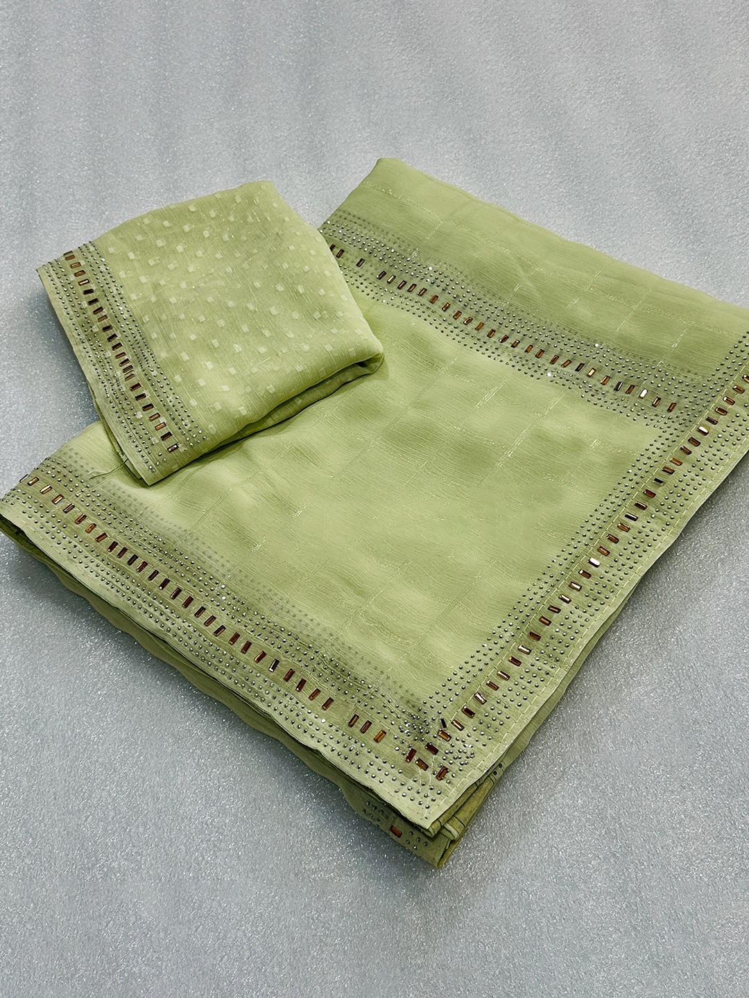 

PAYAL CREATION Embellished Sequinned Pure Georgette Saree, Green