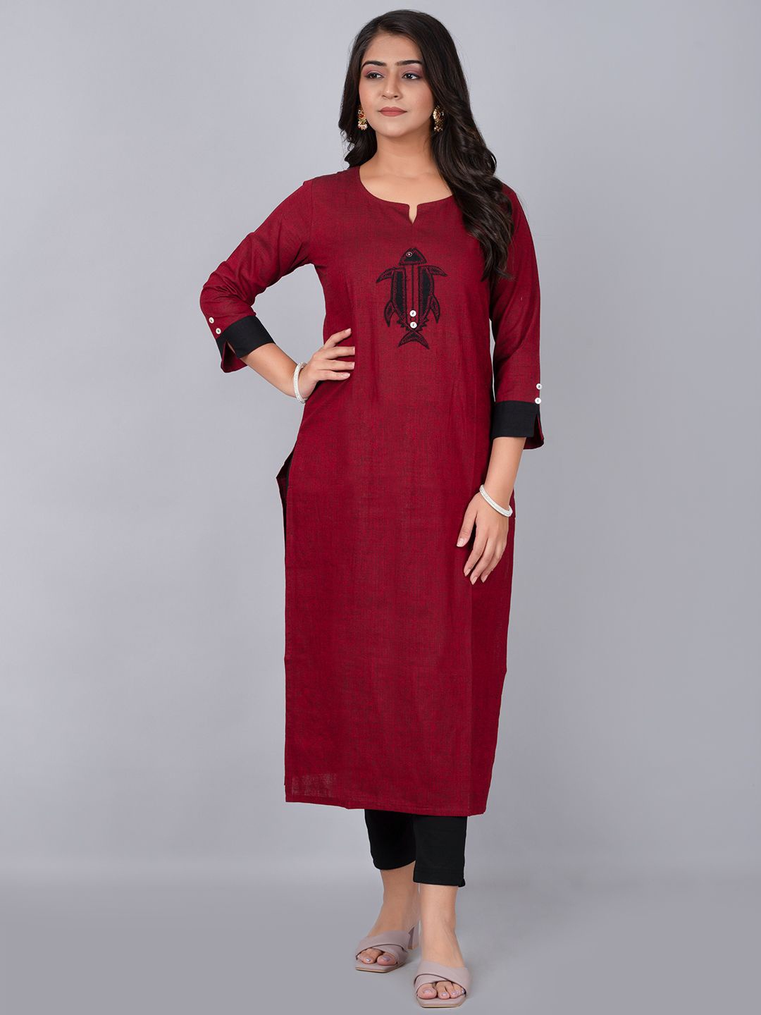 

TRIVEDI Embroidered Pure Cotton Straight Kurta, Maroon