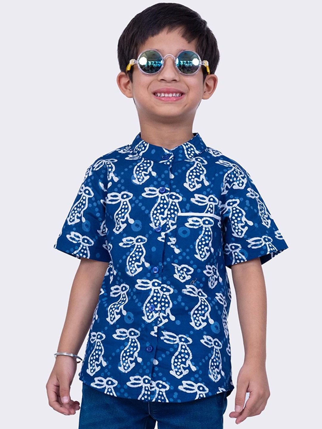 

Twisha Boys Classic Floral Opaque Printed Formal Shirt, Navy blue