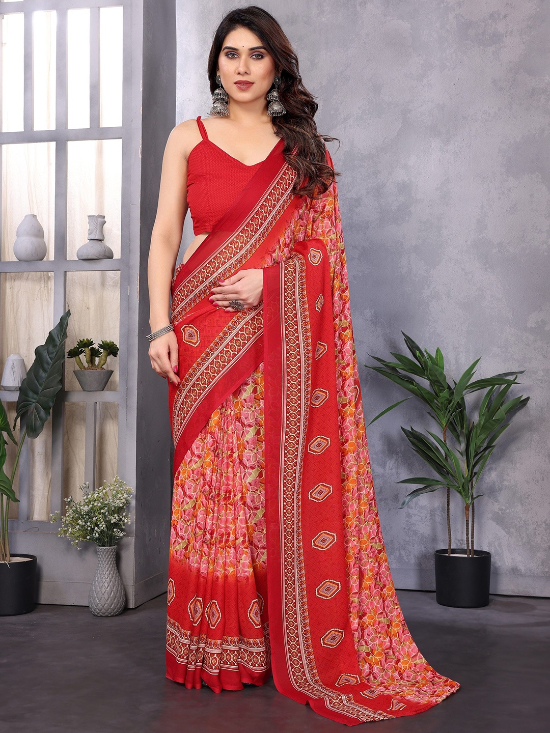 

Moda Rapido Floral Poly Georgette Saree, Red