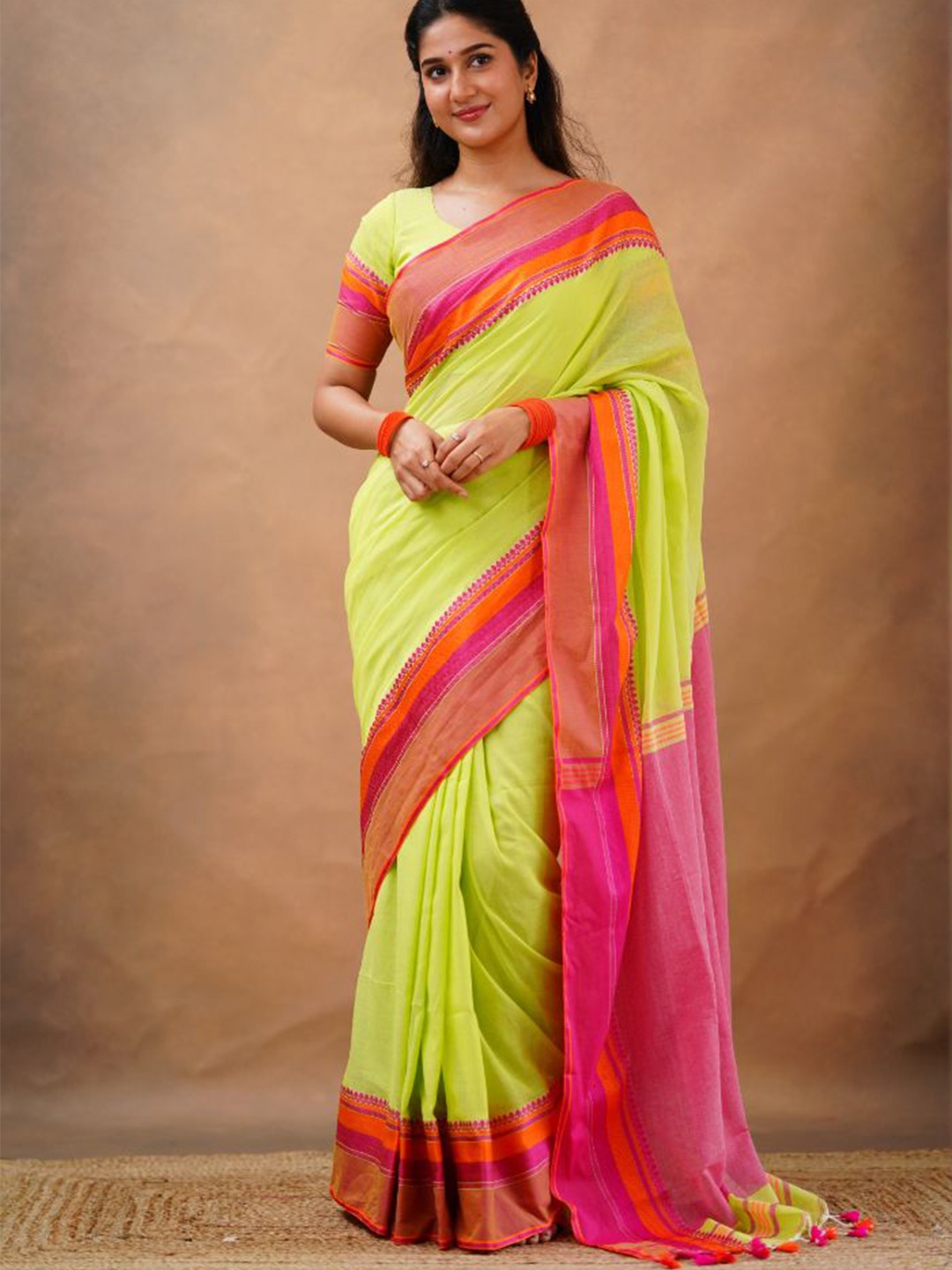 

Sutisancha Saree, Lime green