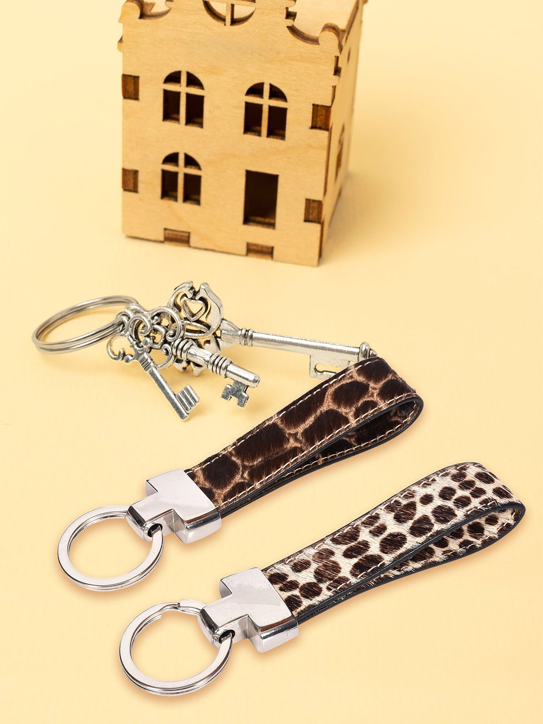 

Sassora Set Of 2 Leather Printed Key Chain, Brown