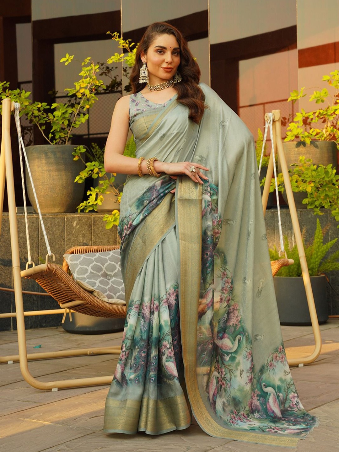 

SANJANA SILK Floral Zari Poly Chiffon Saree, Green