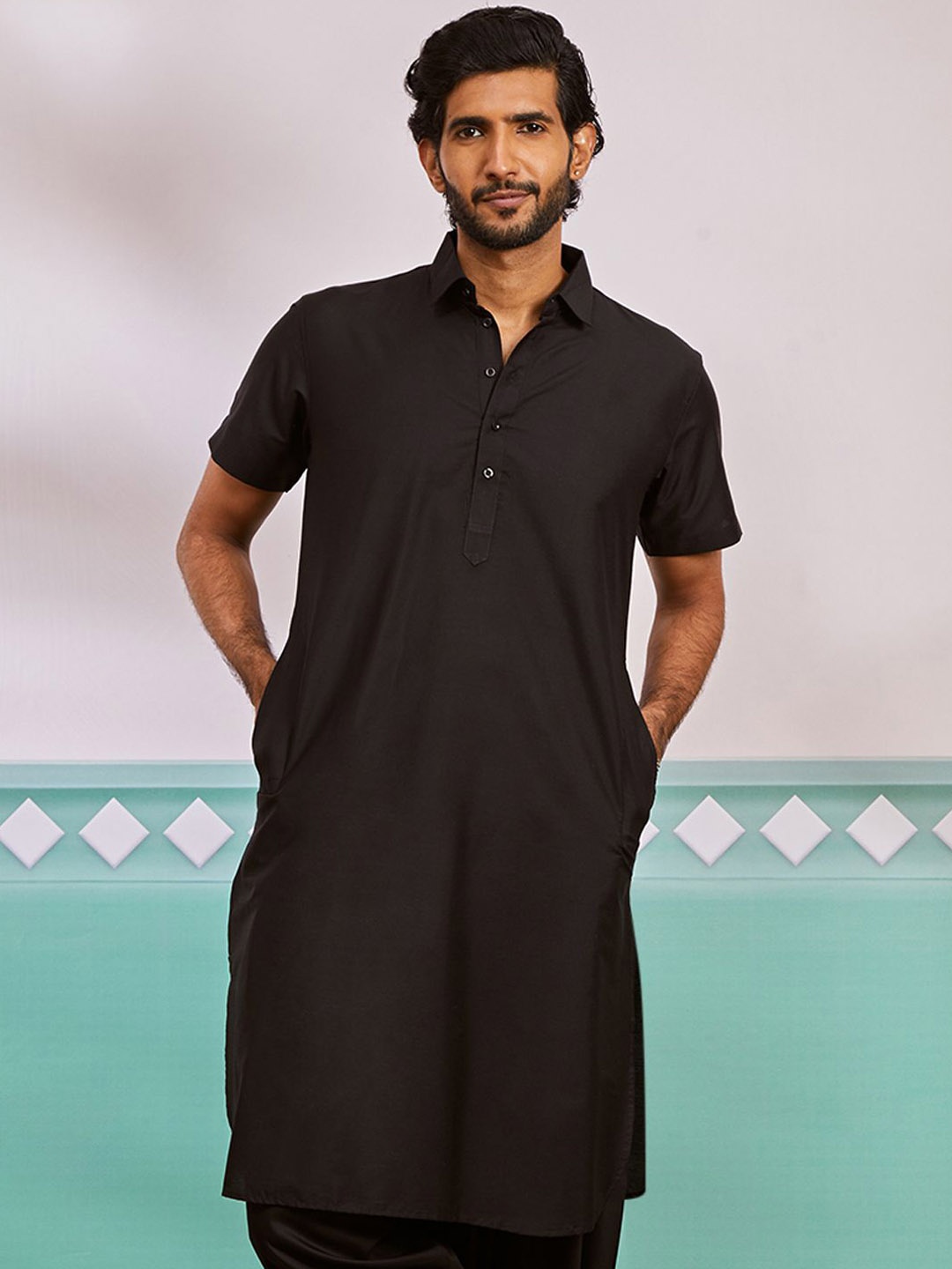 

VASTRAMAY Men Geometric Embellished Sequinned Pathani Kurta, Black