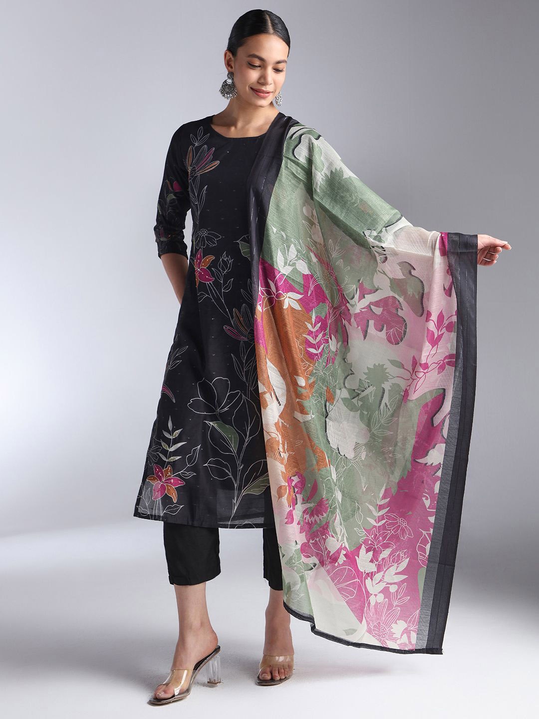 

House Of Dharaa Women Floral Printed Regular Chanderi Silk Kurta with Trousers & With Dupatta, Black