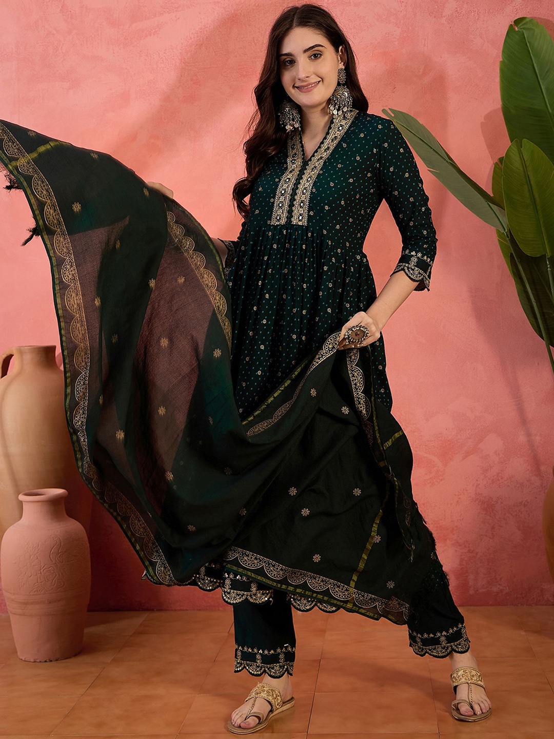 

Sangria Bandhani Printed & Flared Kurta, Trousers & Dupatta Set, Teal