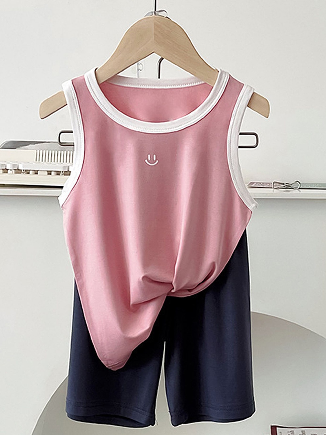 

LULU & SKY Girls Top with Shorts, Pink