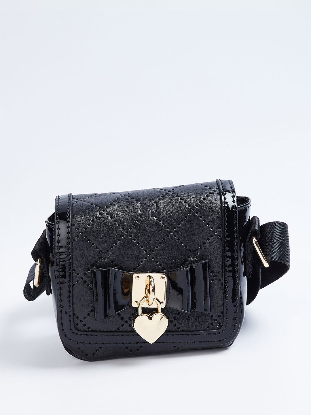 

max PU Structured Sling Bag, Black