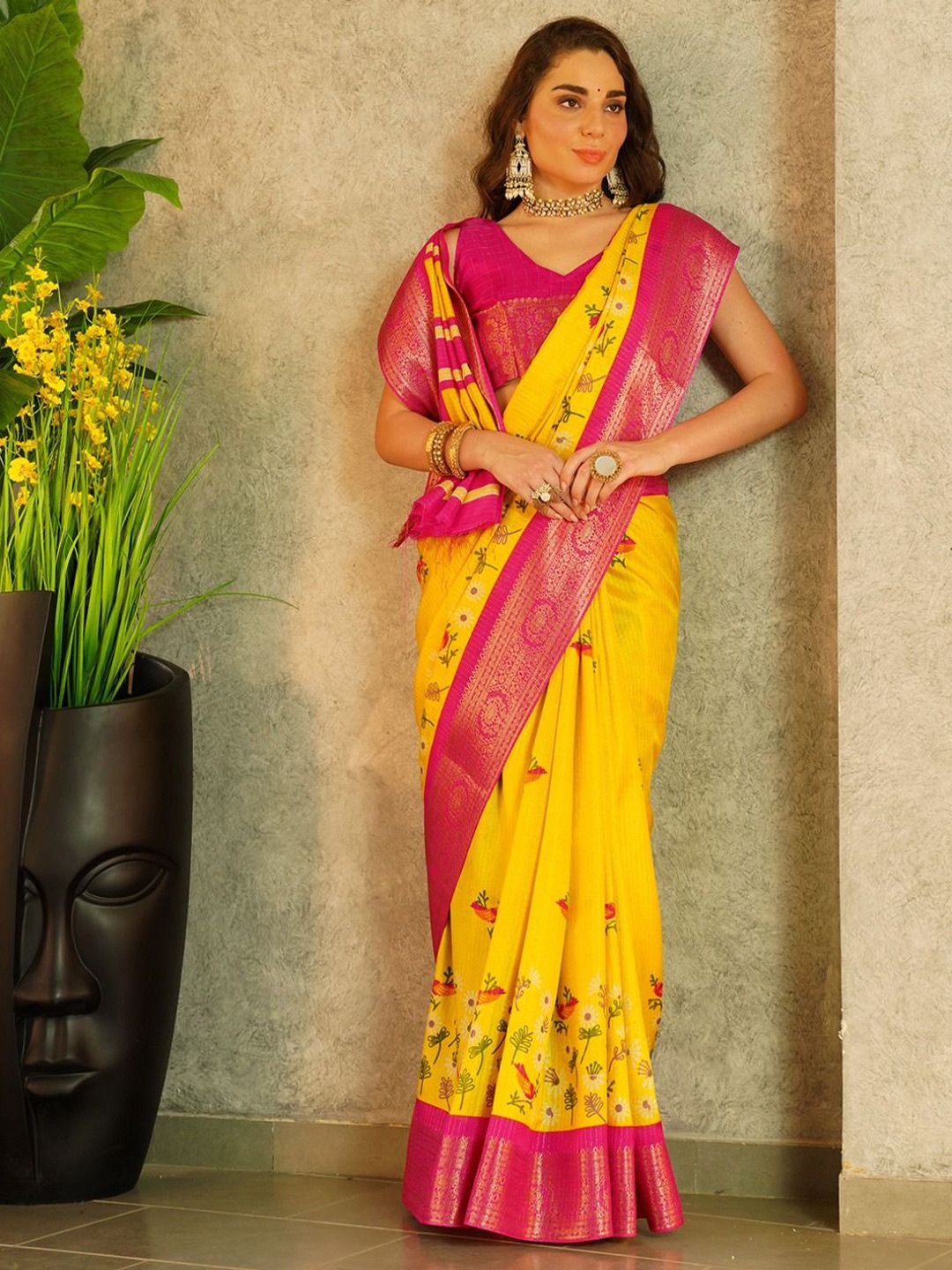 

SANJANA SILK Woven Design Zari Art Silk Maheshwari Saree, Pink