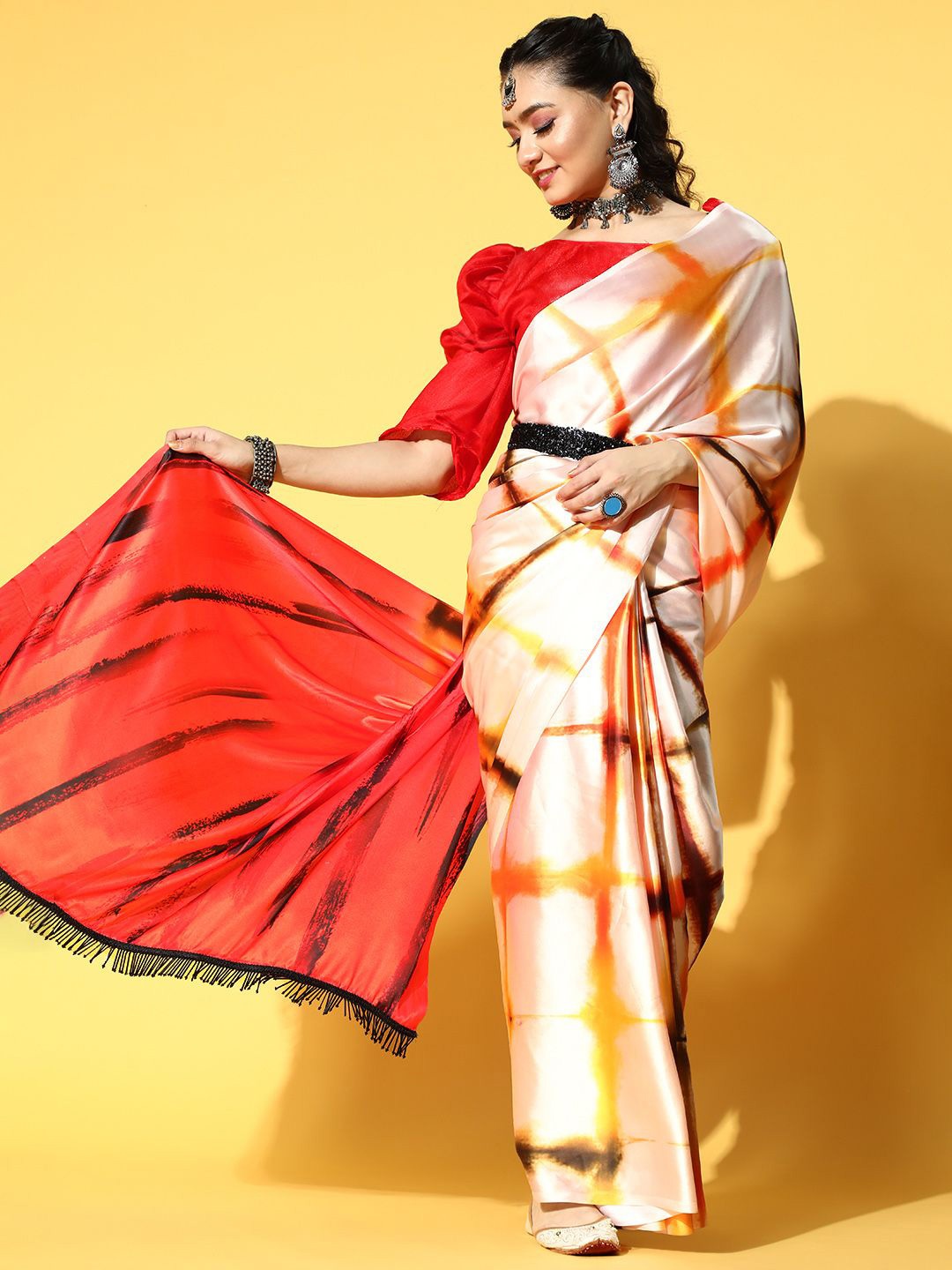 

DIVASTRI Tie and Dye Satin Saree, Cream