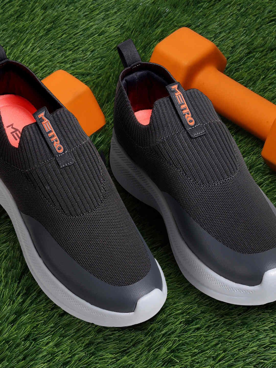 

Metro Men Woven Design Slip-On Sneakers, Grey