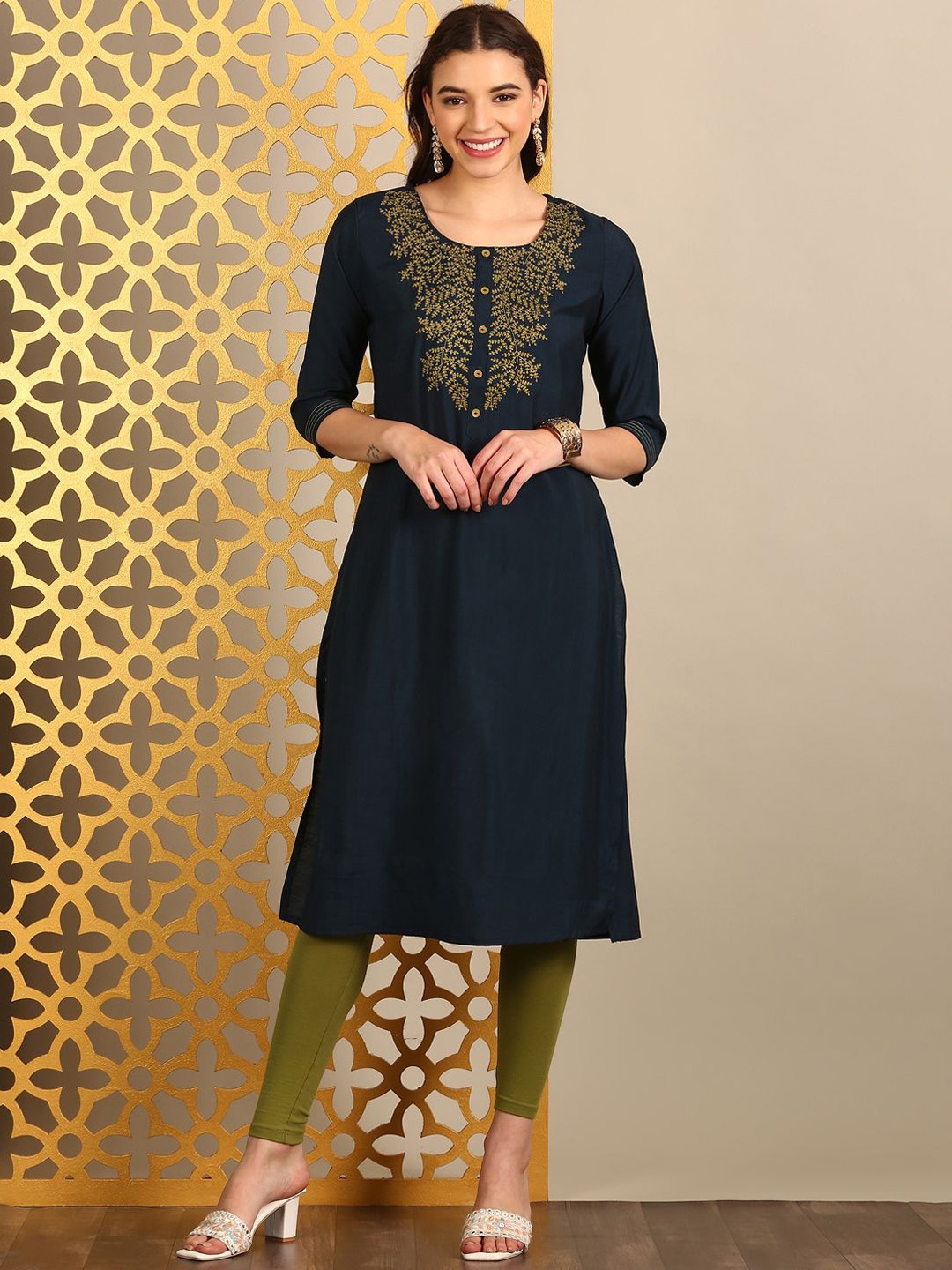 

Alena Women Geometric Yoke Design Flared Sleeves Kurta, Navy blue