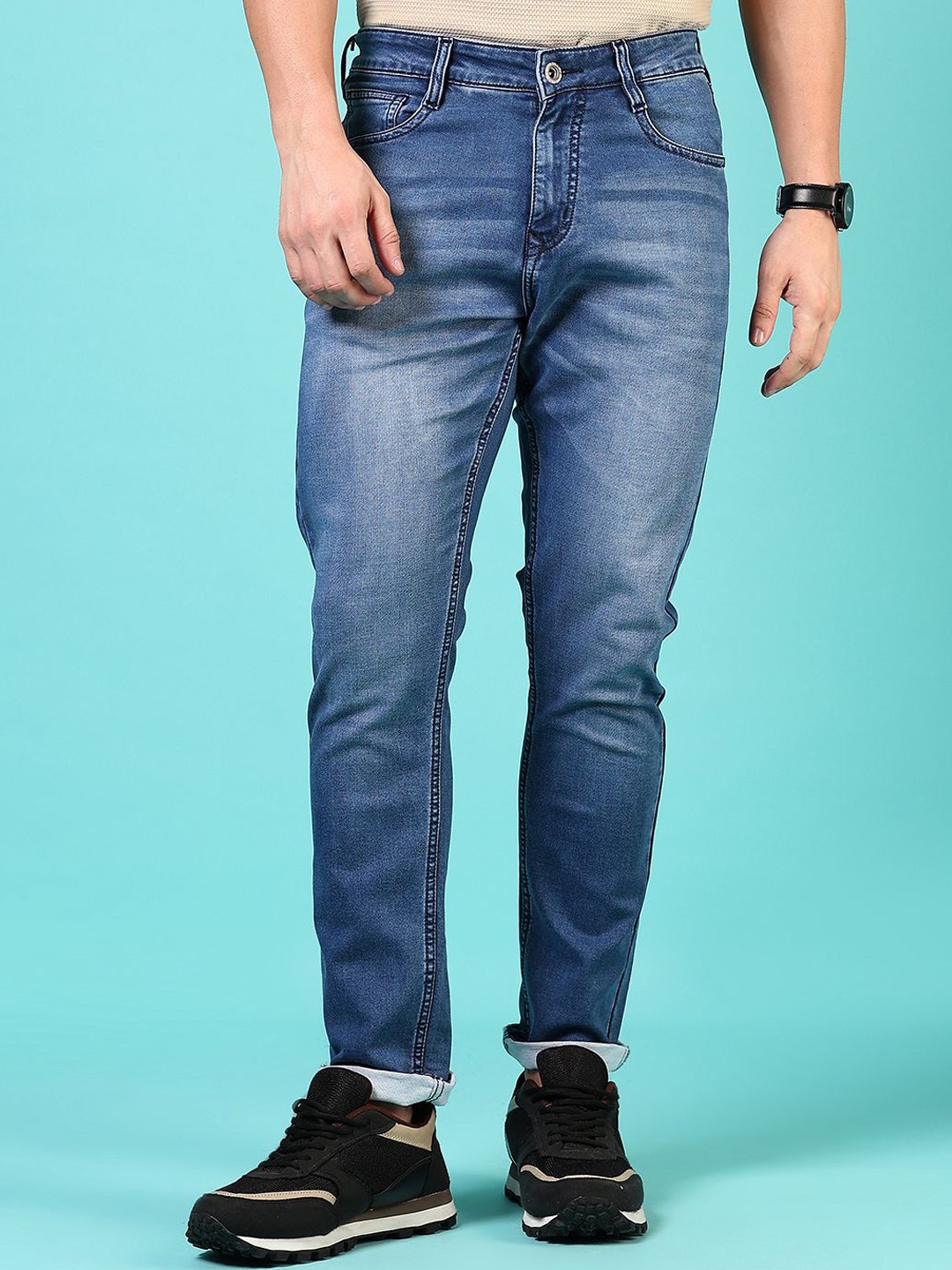 

V-Mart Men Light Fade Jeans, Blue