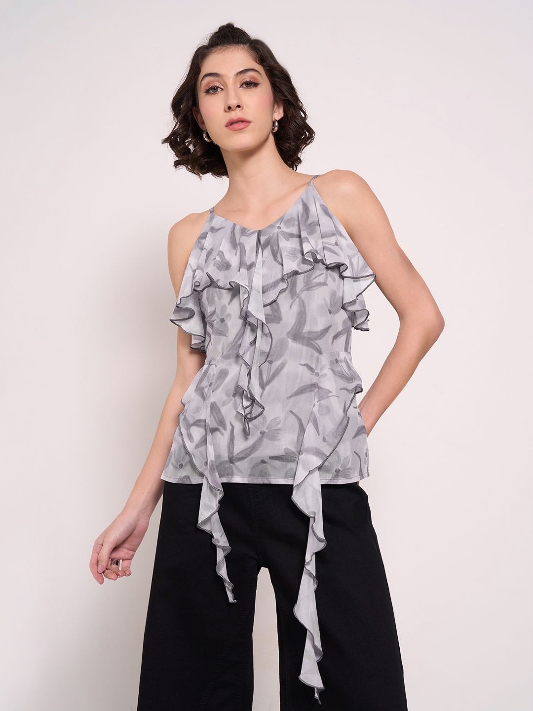 

SF JEANS by Pantaloons Women Printed V-Neck Pockets Slim Fit T-shirt, Grey